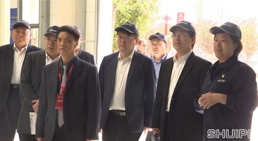 武漢理工大學黨委書記信思金，武漢理工大學原校長、俄羅斯國家工程院外籍院士周祖德，山東理工大學原校長、俄羅斯自然科學院外籍院士張鐵柱